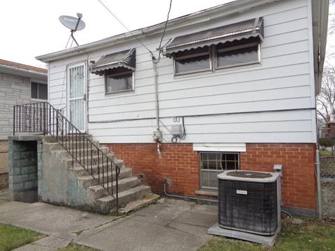 11836 S Bishop St, Chicago, IL 60643 photo 2