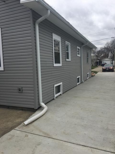 121 S Edison Ave, Elgin, IL 60123 photo 4