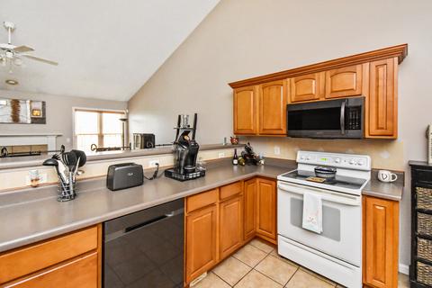 475 Beechwood Ct, Normal, IL 61761 photo 11