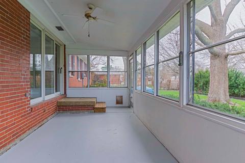 2304 E Jackson St, Bloomington, IL 61701 photo 13