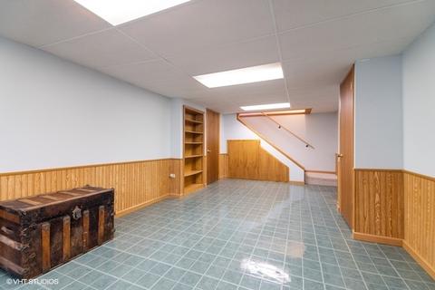 1100 Dresden Dr, Hoffman Estates, IL 60192 photo 19