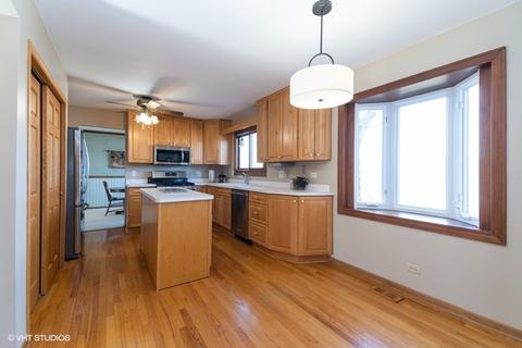 1100 Dresden Dr, Hoffman Estates, IL 60192 photo 8