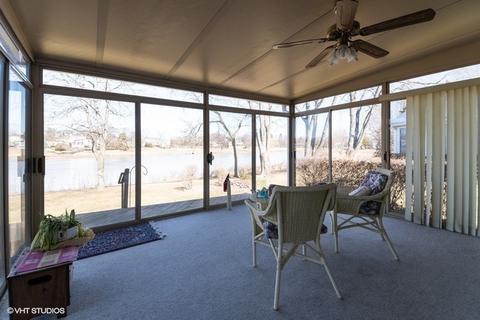 1100 Dresden Dr, Hoffman Estates, IL 60192 photo 3