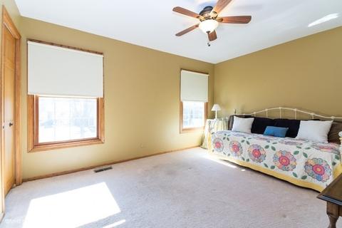 1100 Dresden Dr, Hoffman Estates, IL 60192 photo 16