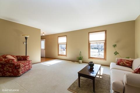 1100 Dresden Dr, Hoffman Estates, IL 60192 photo 7