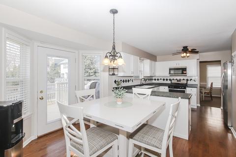1544 Derby Ln, Bartlett, IL 60103 photo 11