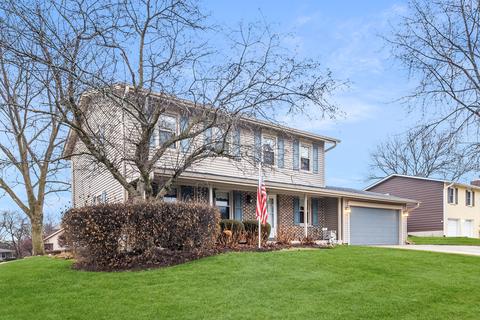1850 Ridgewood Ln, Hoffman Estates, IL 60192 photo 2