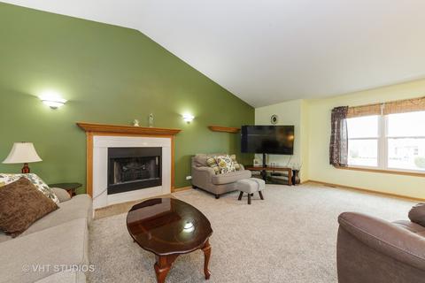 831 Casey Ln, Harvard, IL 60033 photo 4