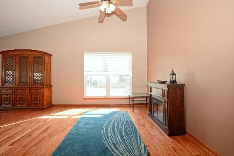 7210 Waterman Dr, Plainfield, IL 60586 photo 4