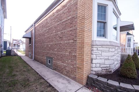 4134 N Mango Ave, Chicago, IL 60634 photo 15