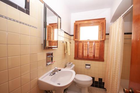 4134 N Mango Ave, Chicago, IL 60634 photo 7