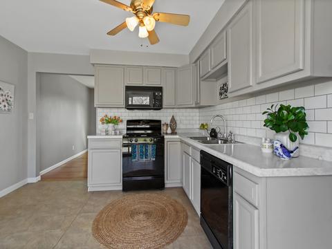 103 Tanner St, Bloomington, IL 61701 photo 5