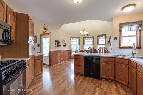 544 E Cedar Dr, Round Lake Park, IL 60073 photo 8