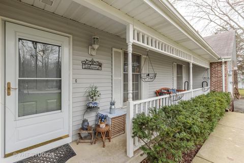 544 E Cedar Dr, Round Lake Park, IL 60073 photo 2