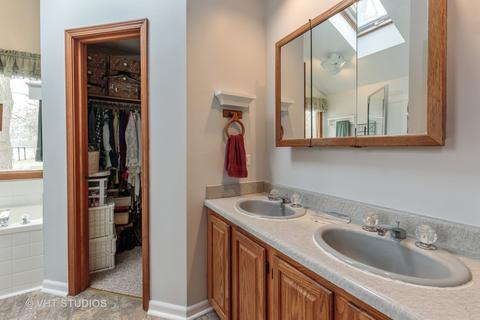 544 E Cedar Dr, Round Lake Park, IL 60073 photo 11
