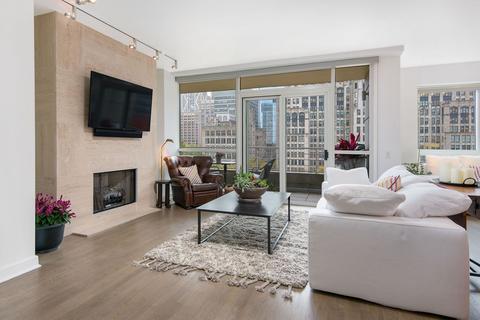 250 E Pearson St #702, Chicago, IL 60611 photo 4