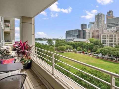 250 E Pearson St #702, Chicago, IL 60611 photo 18