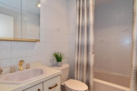 733 N 8th Ave, Addison, IL 60101 photo 14