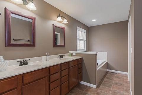1405 Kickapoo Creek Rd, Bloomington, IL 61705 photo 24