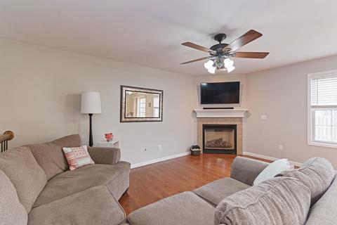 1405 Kickapoo Creek Rd, Bloomington, IL 61705 photo 8