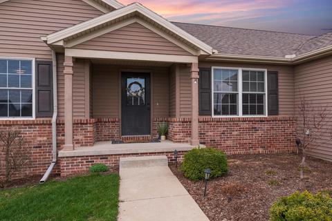 1405 Kickapoo Creek Rd, Bloomington, IL 61705 photo 4