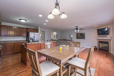 1405 Kickapoo Creek Rd, Bloomington, IL 61705 photo 9