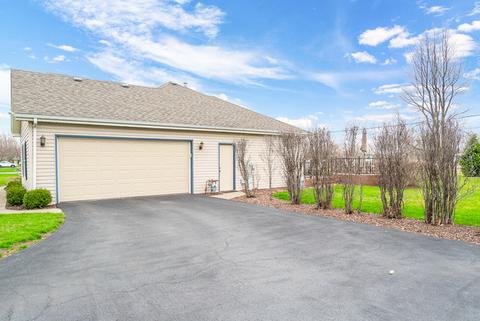 23361 W Link Ln, Plainfield, IL 60586 photo 2