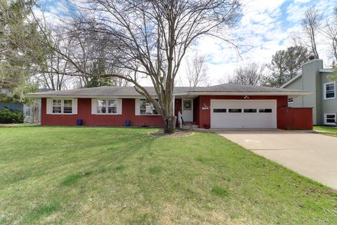 1611 Tompkins Dr, Normal, IL 61761 photo 1