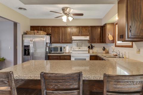 1611 Tompkins Dr, Normal, IL 61761 photo 10