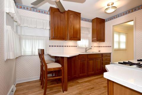 845 S Spring Rd, Elmhurst, IL 60126 photo 19