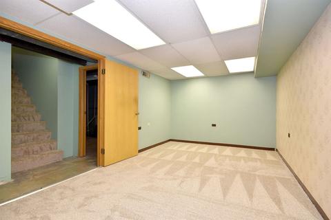 845 S Spring Rd, Elmhurst, IL 60126 photo 23
