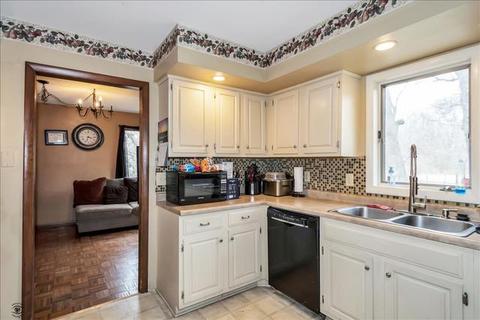 9 Bevan Dr, Kankakee, IL 60901 photo 10