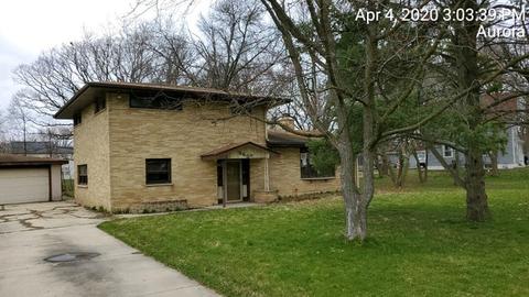 960 Trask St, Aurora, IL 60505 photo 2