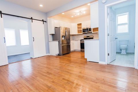 5645 S Artesian Ave, Chicago, IL 60629 photo 7