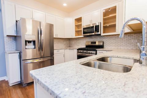 5645 S Artesian Ave, Chicago, IL 60629 photo 8