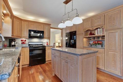 5120 Emerson Ave, Rolling Meadows, IL 60008 photo 12