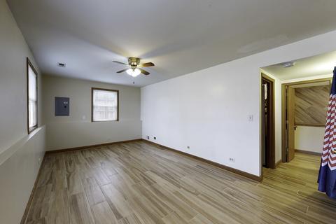 1459 Prospect Ave, Des Plaines, IL 60018 photo 12