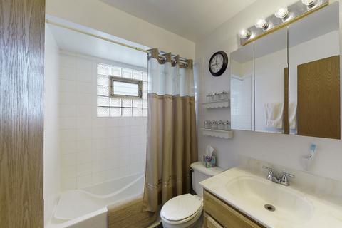1459 Prospect Ave, Des Plaines, IL 60018 photo 15