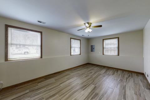 1459 Prospect Ave, Des Plaines, IL 60018 photo 11