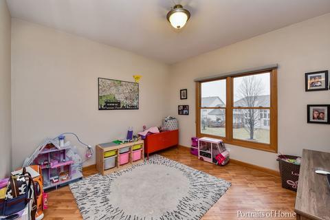 1948 Gardner Cir E, Aurora, IL 60503 photo 12
