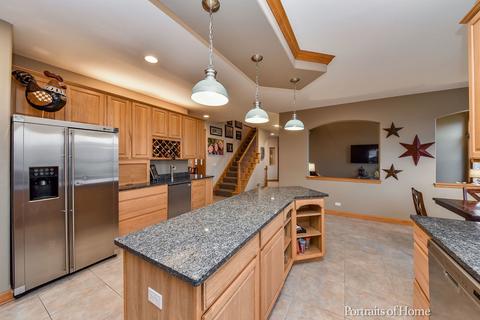 1948 Gardner Cir E, Aurora, IL 60503 photo 11