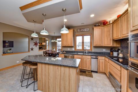 1948 Gardner Cir E, Aurora, IL 60503 photo 10