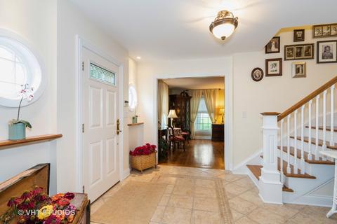 811 Brook St, Elgin, IL 60120 photo 3