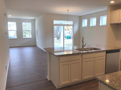 332 S Fork Dr, Gurnee, IL 60031 photo 4