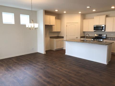 332 S Fork Dr, Gurnee, IL 60031 photo 3