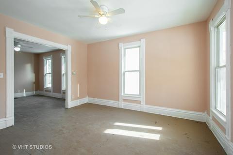 362 Dwight St, Elgin, IL 60120 photo 3