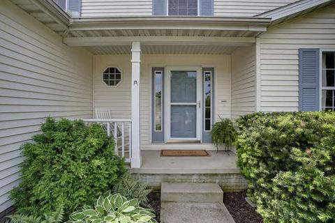 607 E Tomaras Ave, Savoy, IL 61874 photo 4
