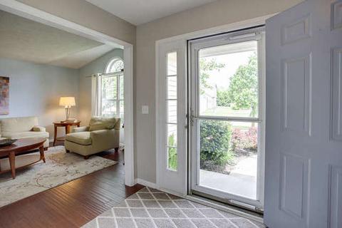 607 E Tomaras Ave, Savoy, IL 61874 photo 5