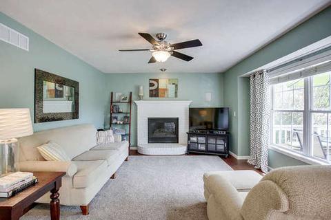 607 E Tomaras Ave, Savoy, IL 61874 photo 16