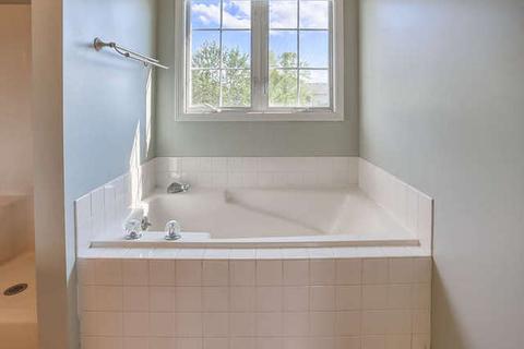 607 E Tomaras Ave, Savoy, IL 61874 photo 33